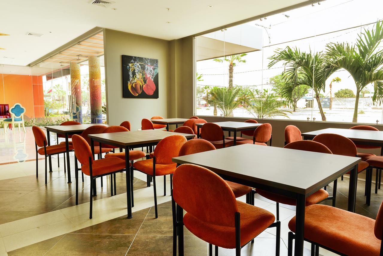 Np Hotel Y Suites Guayaquil Buitenkant foto