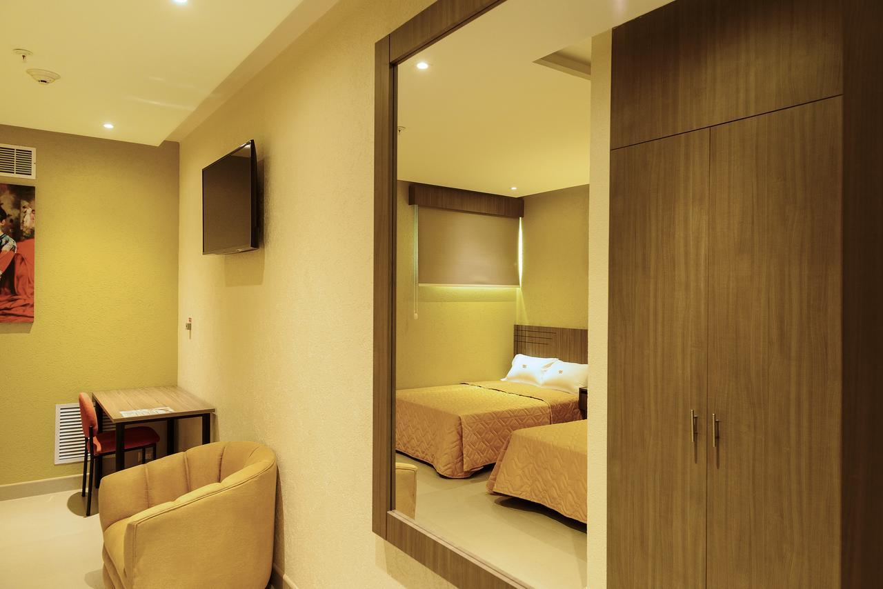 Np Hotel Y Suites Guayaquil Buitenkant foto